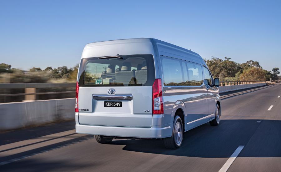  Toyota Hiace Commuter GL 2019 года  (AU) (фото 3 из 7)